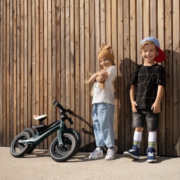 Lionelo Bart Air Blue Navy — Balance bike