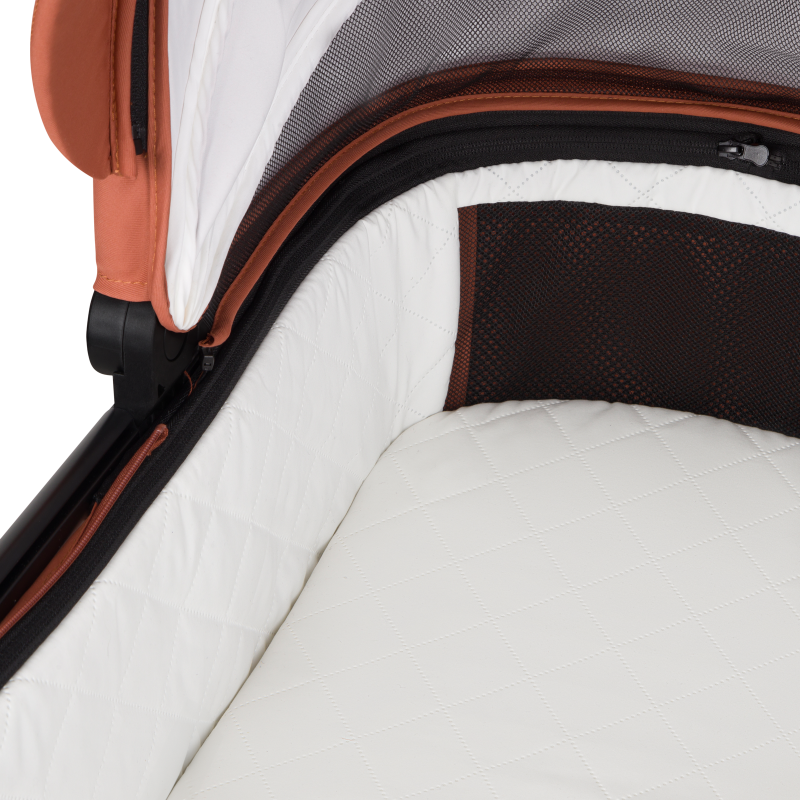 Lionelo Layla 3in1 Brown Rust — Multi-function pram