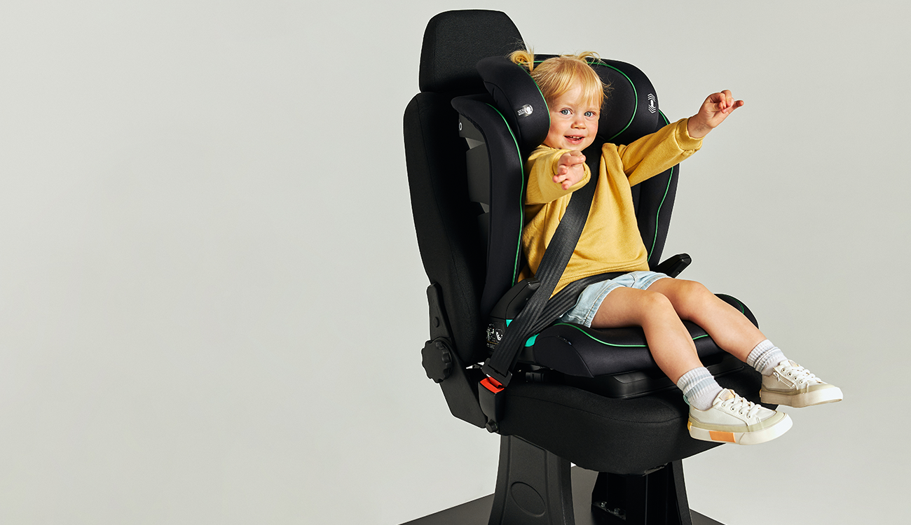 Lionelo Neal Black Onyx - child safety seat i-size